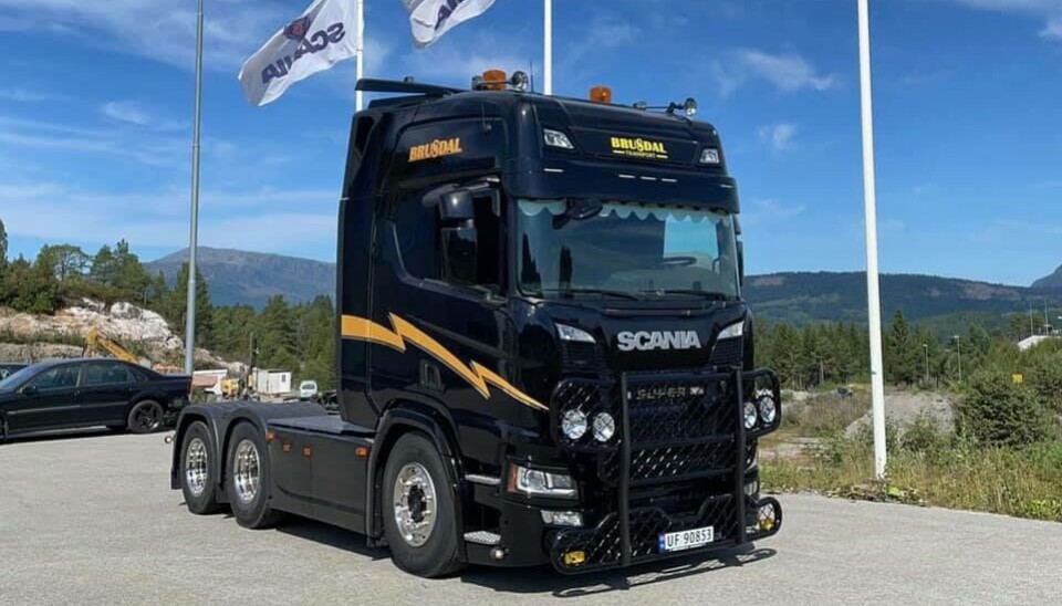 Brusdal Transport AS søker langtransportsjåfør, asfaltsjåfør, anleggssjåfør, gravemaskinsjåfør og minibuss sjåfør.