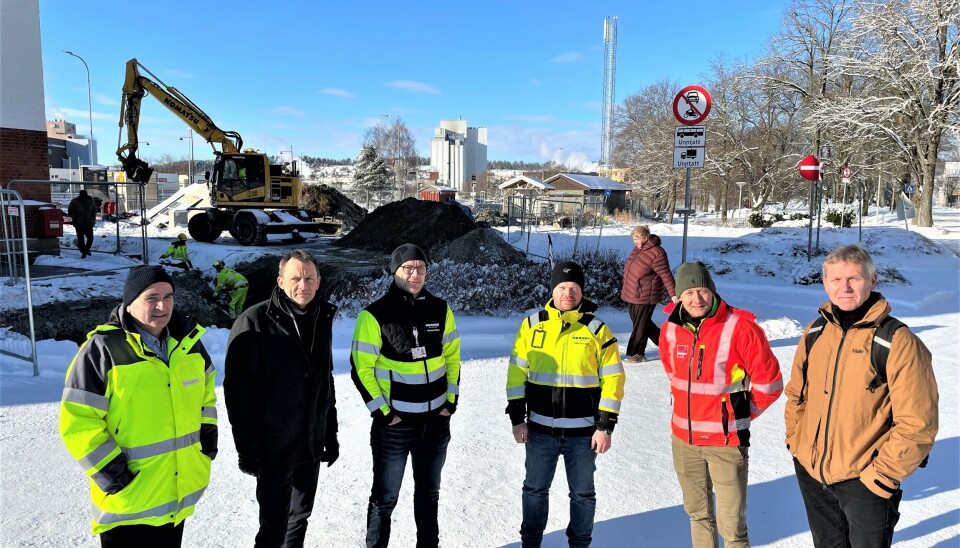 F.v.: Rune Venås fra Trøndelag fylkeskommune, Dag Haugdahl fra Bane NOR Eiendom, Morten Hynne og Ståle Gresdal fra Grande, Torgeir Wiig fra Veidekke og Arne Hognestad fra Bane NOR Eiendom. F.v.: Rune Venås fra Trøndelag fylkeskommune, Dag Haugdahl fra Bane NOR Eiendom, Morten Hynne og Ståle Gresdal fra Grande, Torgeir Wiig fra Veidekke og Arne Hognestad fra Bane NOR Eiendom.