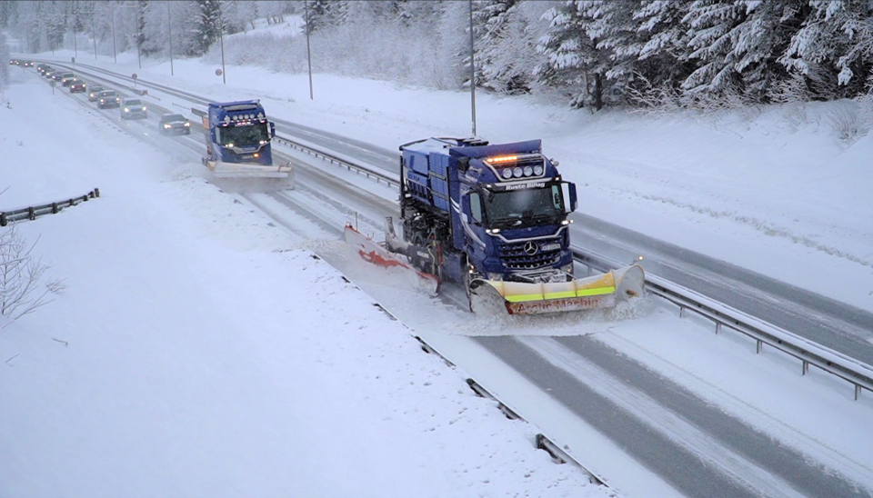 Snøbrøyting er en viktig del av driftskontraktene for riksvei.