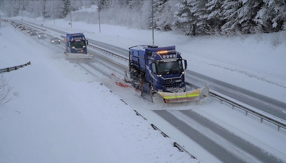 VINTERDRIFT: Brøyting og vinterdrift er en viktig del av driftskontrakten som Veidekke får ansvaret for fra 1. september og fem år fremover. Foto: Øystein Skotte, Statens vegvesen