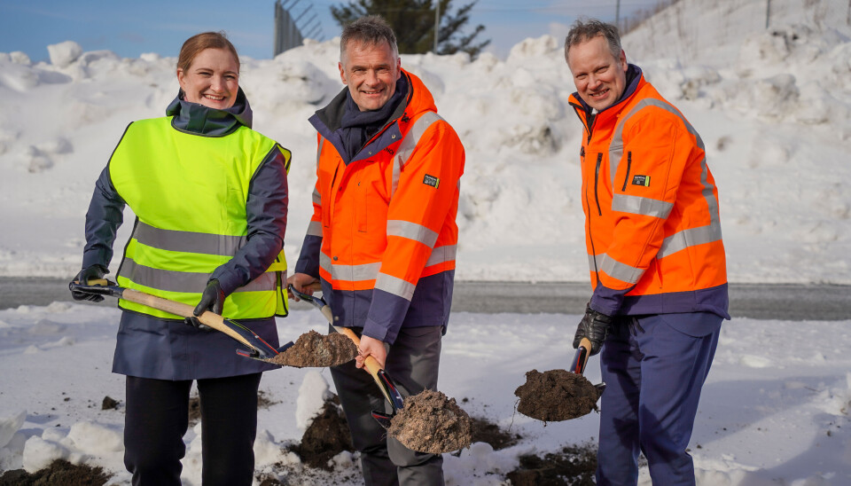 Ordfører i Bodø, Ida Pinnerød, konsernsjef i Avinor, Abraham Foss og samferdselsminister Jon-Ivar Nygård.