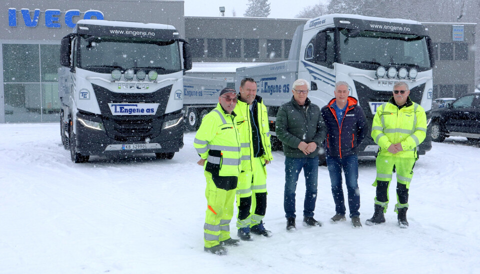 Bilde fra overleveringen ved Iveco Norges anlegg på Vøyenenga i Bærum.