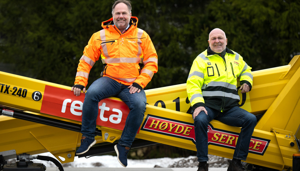 Fornøyde norske ledere. Fra venstre: Leif Martin Drange (CEO
Renta AS) og Steinar Kaalstad (adm. direktør i Høyde-Service Utleie AS).