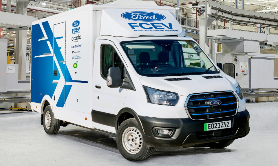TESTPROSJEKT: I alt åtte Ford eTransit skal konverteres til hydrogendrift for å teste og sammenligne bruken mot kjøretøy med konvensjonell diesel-drivlinje.