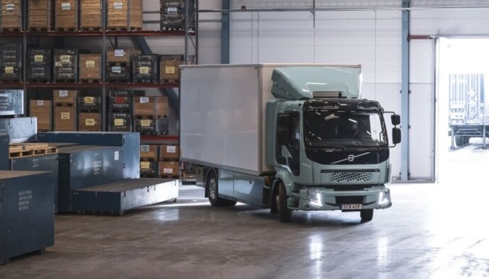 MED KRAFTIGERE BATTERIER: Volvo FL Electric.