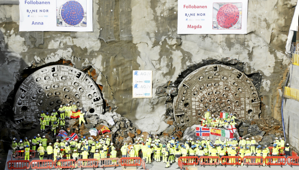 TUNNELBYGGING: Her har tunnelboremaskinene akkurat boret seg ut av fjellet i retning Ski, under byggingen av Blixtunnelen på Follobanen. AGJV var totalentreprenør på tunnelprosjektet. Det oppsto store tekniske problemer de første ukene skulle vært i drift.