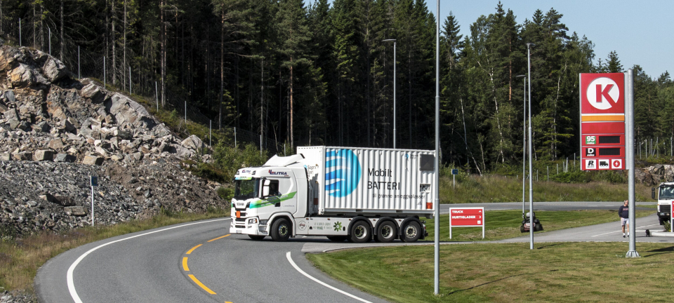 Tilbyr ladecontainere til anleggs-plasser over hele Norge