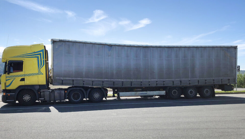 ILLUSTRASJONSBILDE: Ødelagt semitrailer stoppet av Statens vegvesen i Trøndelag i 2020.