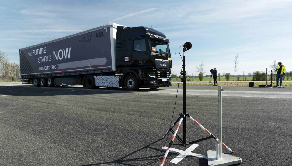 49 dB(A): Støynivået i 20 km/t var under 49 dB(A) med den elektriske eTrucken til MAN ved kjøring i 20 km/t.
