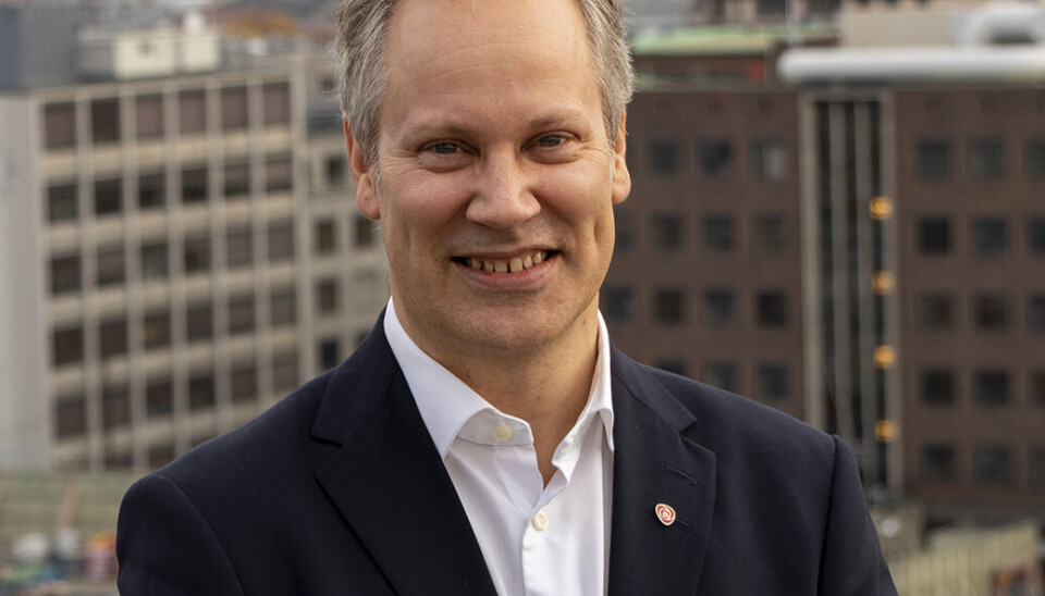 BILLIGERE: Samferdselsminister Jon-Ivar Nygård vil ta bedre vare på naturen ved å bygge smalere og billigere veier.