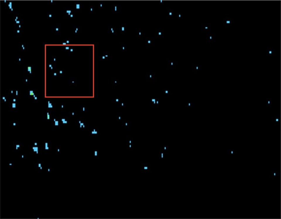 VISER FORANDRING: Endringene kommer frem som lyseblå markeringer.