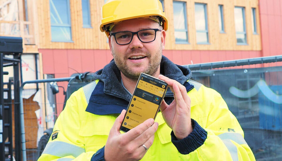 SMART FRA SMARTDOK: Fra nå av kan man registrere seg inn og ut via appen, og koble til HMS-kort uten bruk av den fysiske leseren. Det er også mulig med geofence (digital inngjerding).