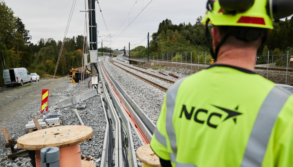LENGRE: NCC skal bygge om flere stasjoner til å kunne ta lengre togsett.
