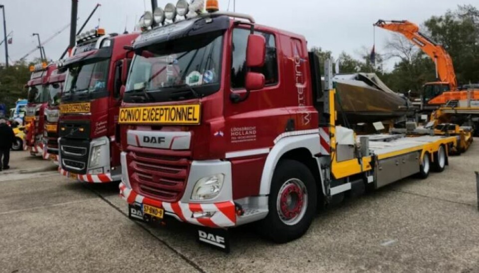 LASTEBILEN: DAF CF «Super Boat Cab», tilhørende Van de Wetering Boat & Special Transport, ble vist på transportmessa Truckstar
Mack en Speciaal Transportdag i Nederland i oktober.