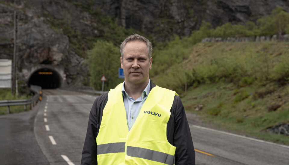 BEFARING: Samferdselsminister Jon-Ivar Nygård på befaring ved Strynefjellstunnelen sommeren 2022.