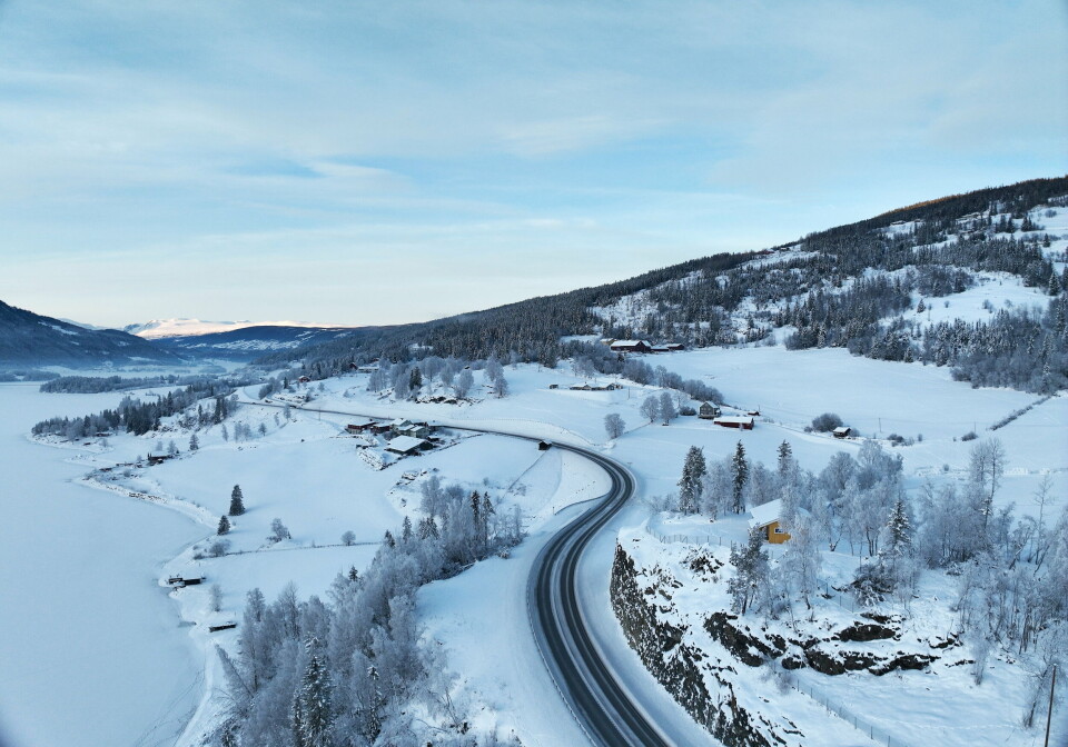 SOM NY: E16 gjennom Valdres framstår som ny. Her fra Reiensvingen. Foto: SVV