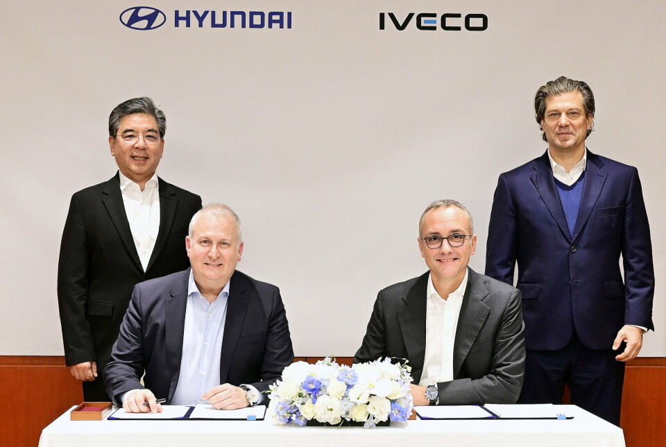 SEOUL: Jaehoon Chang, President og CEO for Hyundai Motor Company, Ken Ramírez, Executive Vice President og leder for Global Commercial Vehicle & Hydrogen Business ved Hyundai Motor Company, Gerrit Marx, CEO for Iveco Group, og Luca Sra, President for Truck Business Unit, Iveco Group