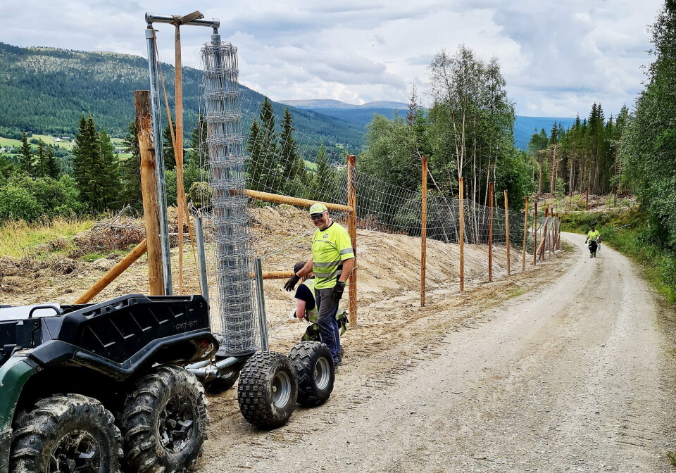 STOR AKTØR: HT Gjerde Norge AS blir større. Her er fagansvarlig Ragnar Vikingstad ute på jobb og inspeksjon.
