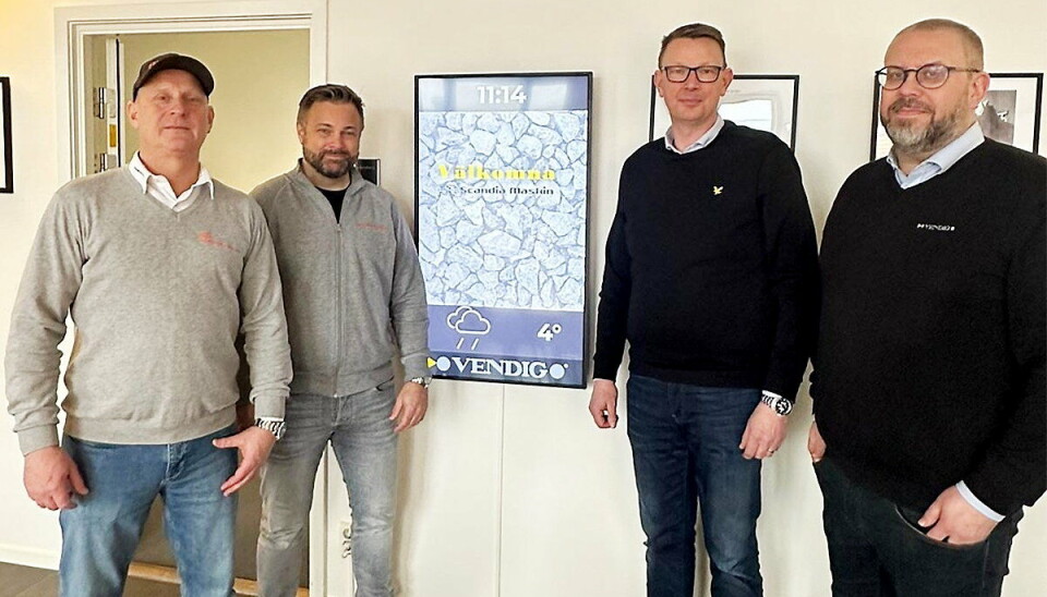 AVTALE SIGNERT: Scandia Maskin blir ny forhandler for Vendig AB. Fra venstre er Johnny Berg og Petter Bogen fra Scandia Maskin, og Sören Bergsten og Mårten Jilderbo fra Vendig.