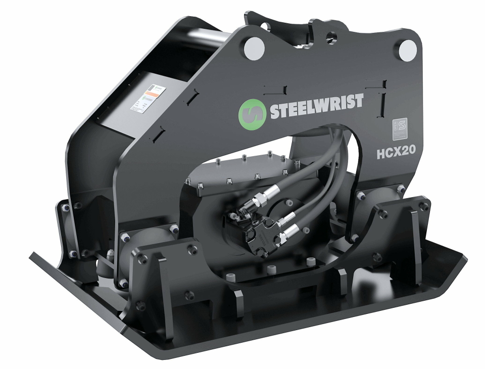 VIBROPLATER: Ny serie for gravemaskiner som bæremaskin ble lansert.