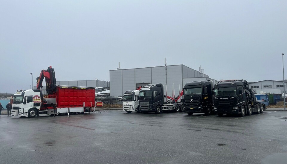 RIGGING: Her er det full fart med rigging til åpningsfesten ved Råde avdelingen den 12. og 13. april