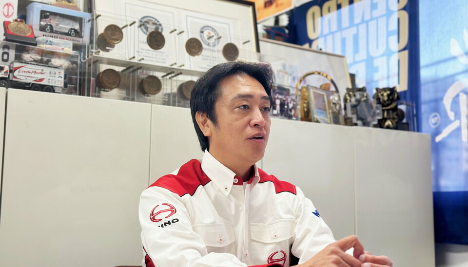 FOR TØFT: Rally Dakar har blitt for tøft for modifiserte produksjonskjøretøy, forteller sjåføren og laglederen Teruhito Sugawara, som endte på en vellykket sjetteplass.