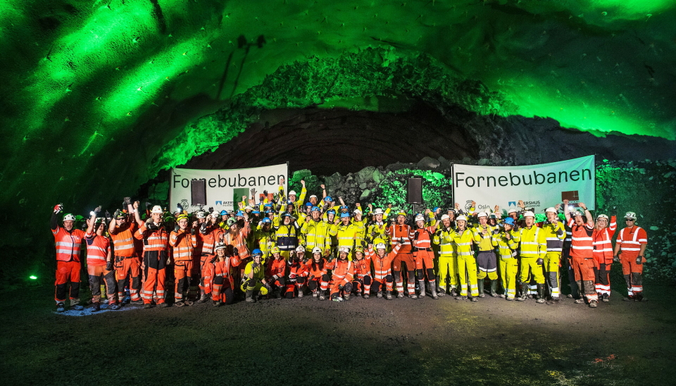 GOD STEMNING: Det er det alltid når man kommer gjennom i en tunneldriving. Foto: Oslo kommune