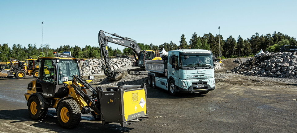 Lanserer ny ladeløsning for kompakte el-maskiner