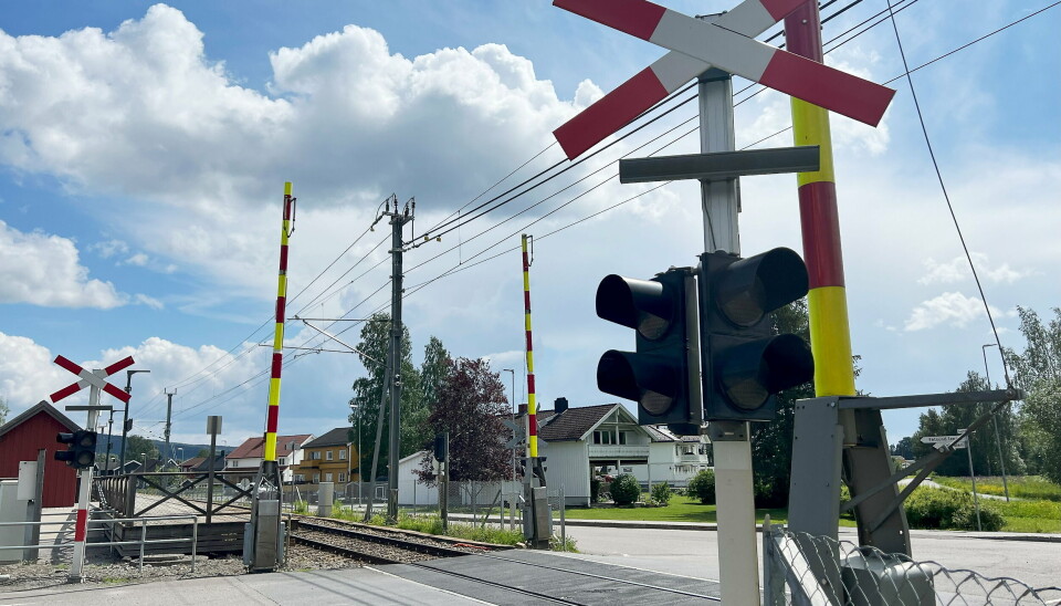 OVERGANG: Nerdrum planovergang på Kongsvingerbanen har fått den nye teknologien.
